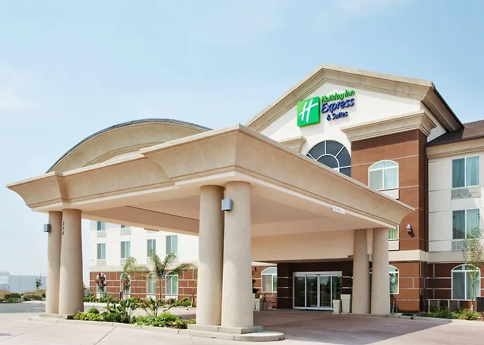 Holiday Inn Express & Suites Dinuba West By Ihg
