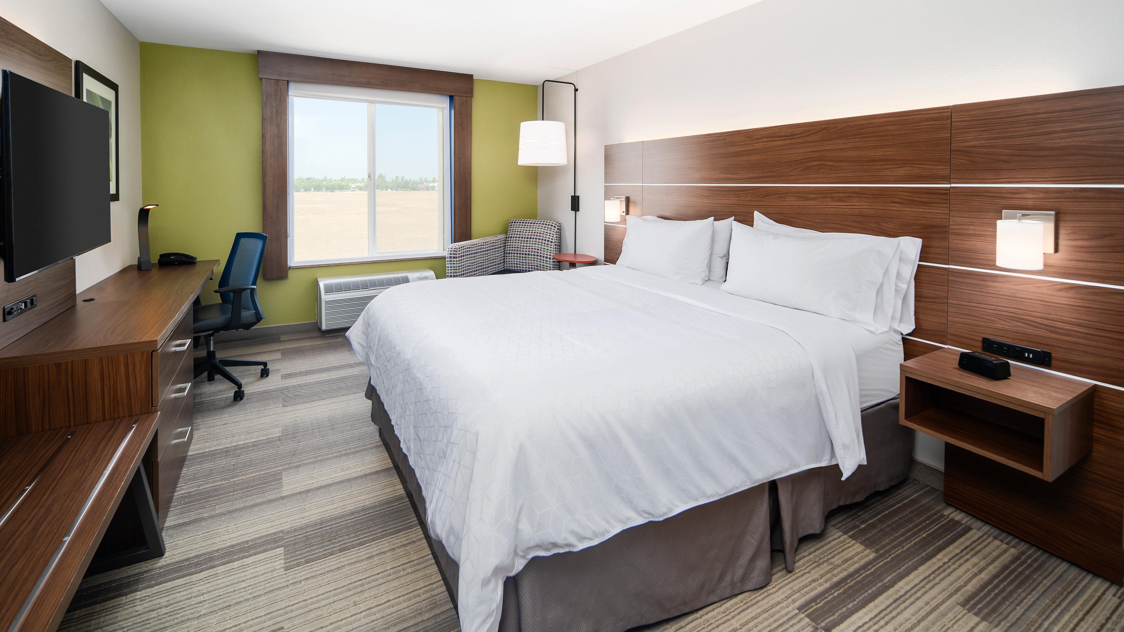 Express & West By Ihg